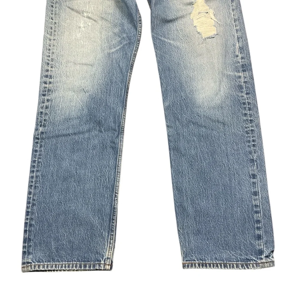 Y2K Levi’s 501 button fly medium wash straight leg jeans 36 x 31